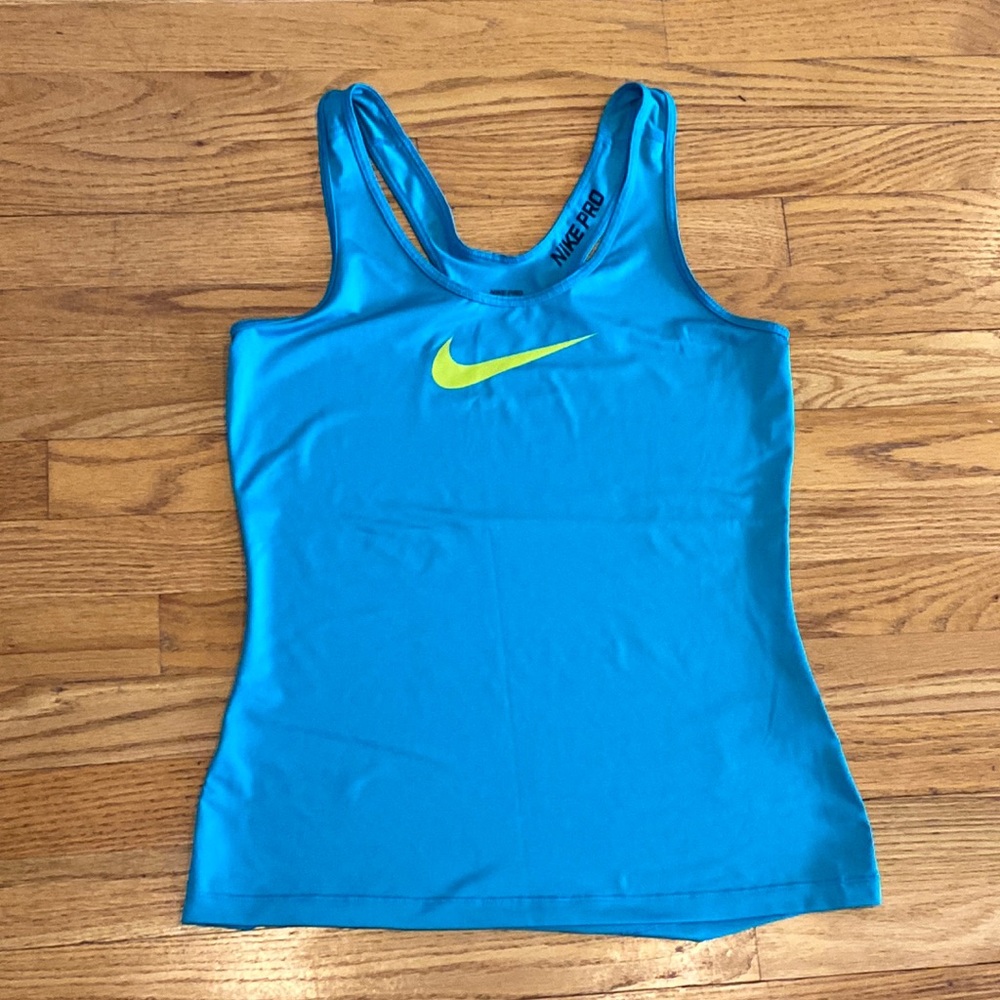 Nike Dri-fit pro tank